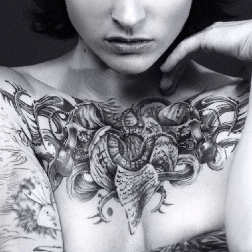 Prise de rendez-vous tatouage biomécanique Montréal & Laval